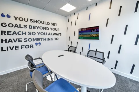 TURNER OFFICE DUBAI MEDIA CITY